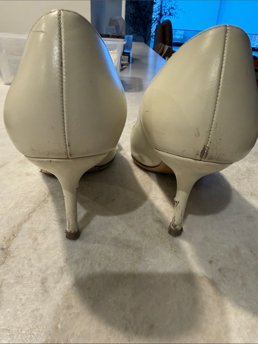 Valentino Cream Pointed Toe Logo Pumps size 3.8 - Picture 3 of 5